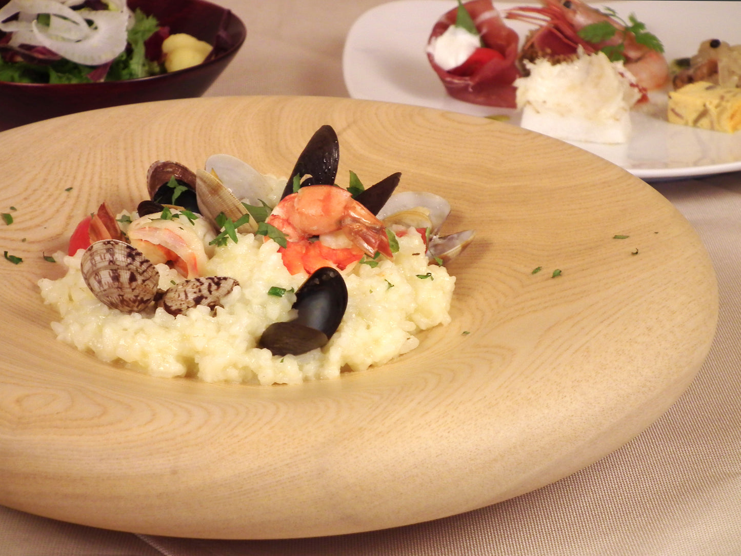 カーブディッシュ M白木塗