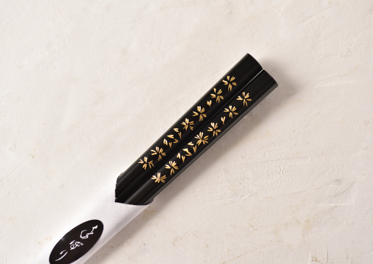 輪島塗箸 桜沈金(黒)箸置き付