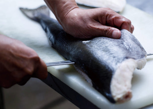 魚のある暮らしを能登から届ける“お魚のプロ集団”。 食卓に『能西水産』の味噌粕漬けを。